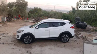 Hyundai Tucson GL 3