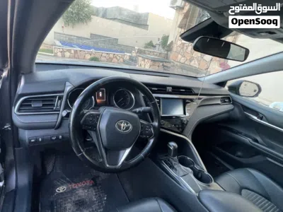 Toyota Camry SE 4