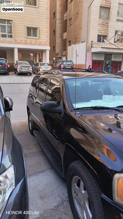 GMC Envoy XL 3