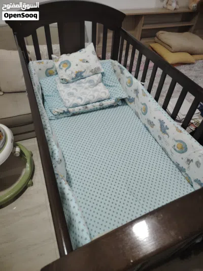 Junior crib in its best condition 3