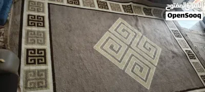 فرشة سجاد قطعتين كبيرة وصغيرة مستعملة كوشة غاز.... مركاب مع بعضهن للبيع 4