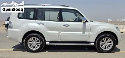 Mitsubishi Pajero GLS Top 4