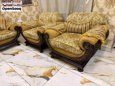 طقم كنب مصري مستعمل بحاله الوكالة 7 مقاعد  خشب زان كامل وإسفنج ضغط عالي 2