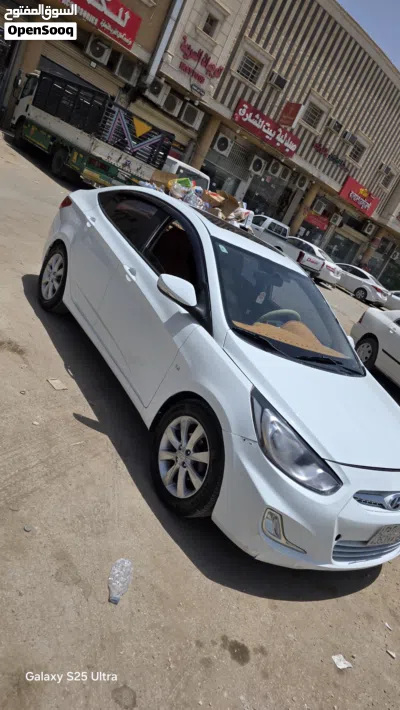 Hyundai Accent GL 2