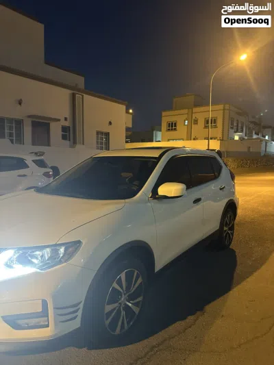 Nissan Rogue Standard 4