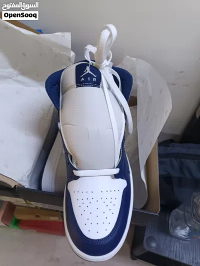 Orignal nike air jordan shoe for sale new unused with box size 45. 2