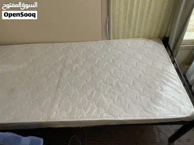 اغراض سكن سرير فردي +مرتبه +كرسي 2