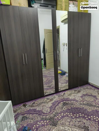 6 doors wardrobe in excellent condition 2