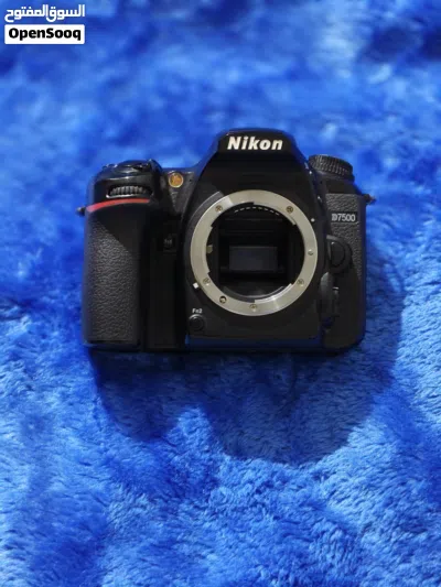 كاميرا نيكون D7500 4