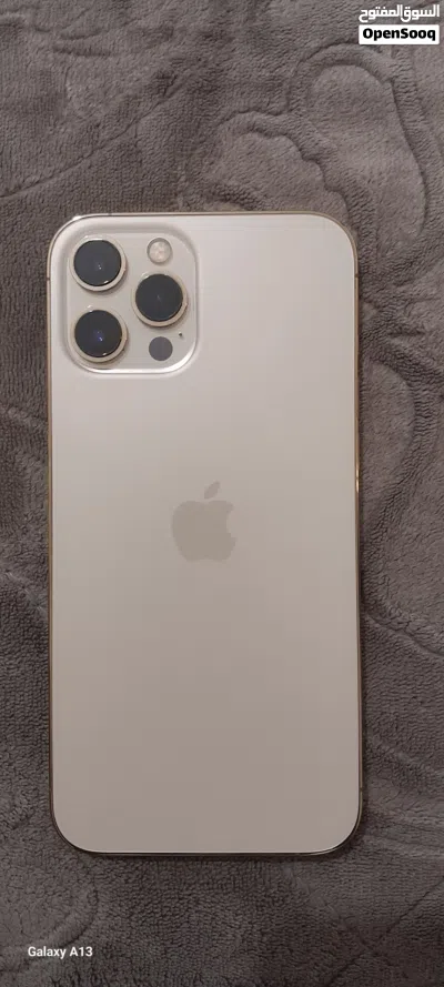 iPhone 12 pro max ايفون 12 برو ماكس وكالة انظف جهاز بالاردن على تحدي معاه ملحقات ولونه ذهبي مميز 4