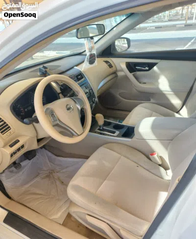 Nissan Altima S 4