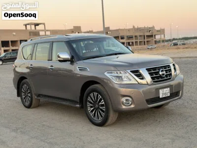 Nissan Patrol SE Platinum City 2