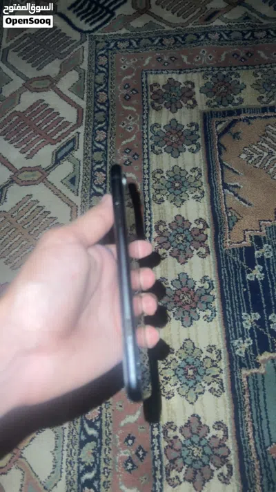 ايفون XR عرطه 4