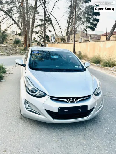 Hyundai Elantra GL 3