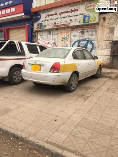 Hyundai Elantra Limited 3