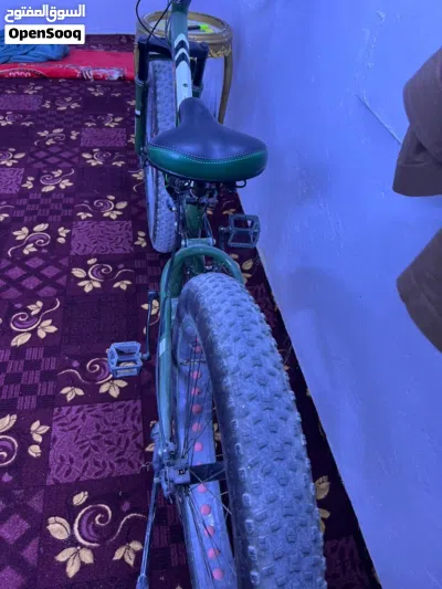land Rover cycle size 26 clour green 4