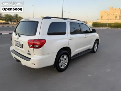 تويوتا سيكويا SR 5 2