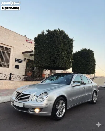 Mercedes Benz E-Class E 200 3