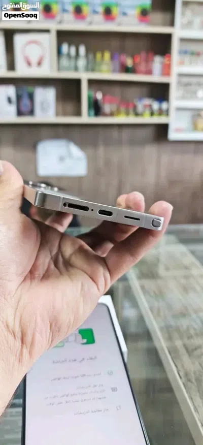 مع سامسونج S25 Ultra... أنت في مستوى تان *Samsung Galaxy* *S25 Ultra* 3