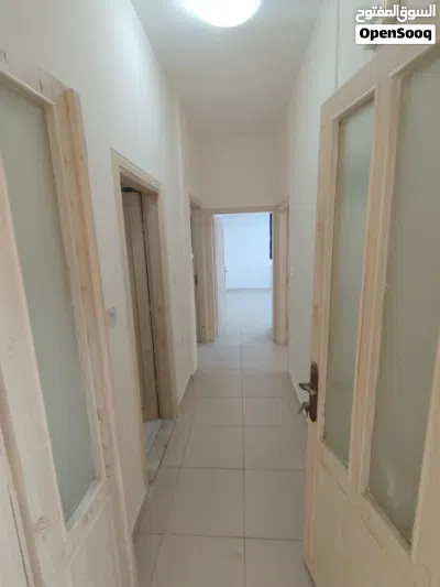شقه سكنيه في ام اذينه للايجار 4