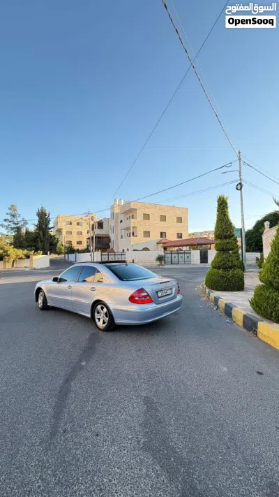 Mercedes Benz E-Class E 200 2
