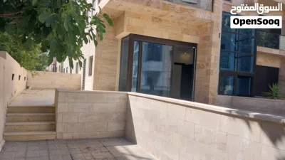 شقة أرضية مع ترسات واسعة جديدة لم تسكن سوبر ديلوكس للايجار بجانب المستشفى التخصصي والسفارة المغربية 3