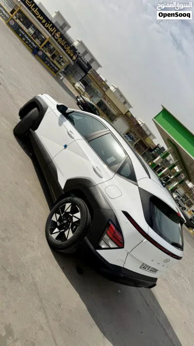 هيونداي كونا 2.0 I4 FWD 2