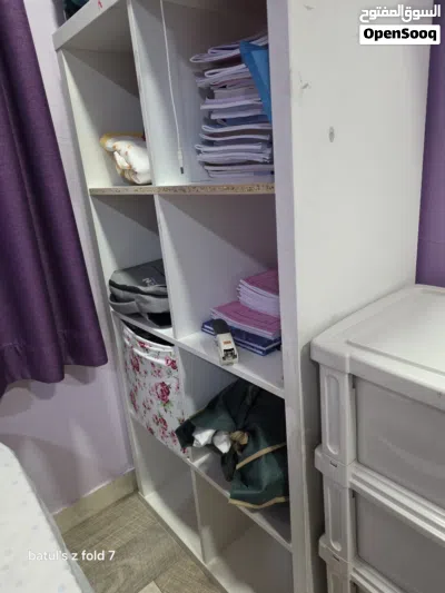 shelf for storing books games clothes 2