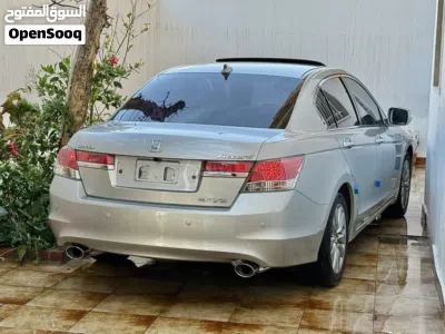 Honda Accord V6 Sport 3