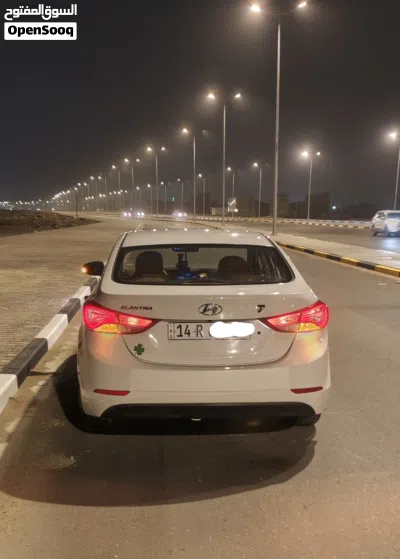 Hyundai Elantra SE 2