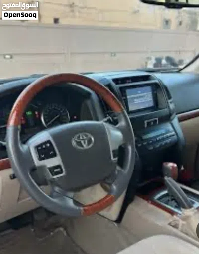 Toyota Land Cruiser GXR 3
