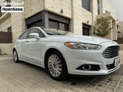 Ford Fusion SE 3