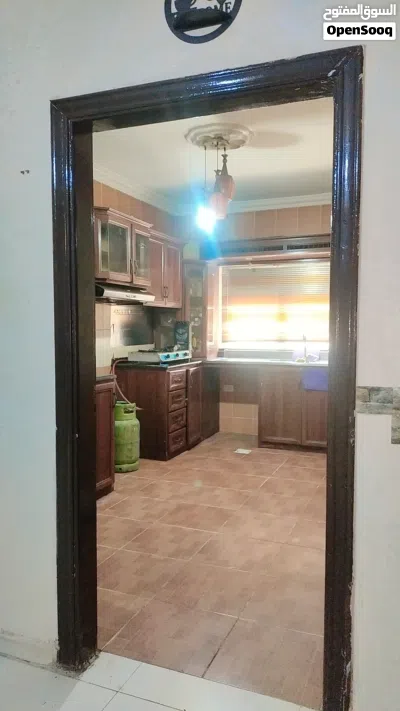 شقه للبيع طابق 2 فني 3