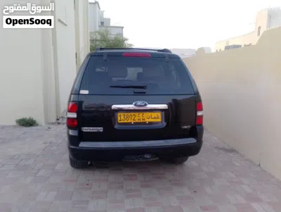Ford Explorer XLS 3