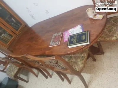طاولة سفرة وطقم كنب 3