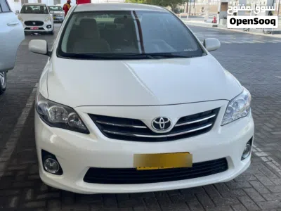Toyota Corolla LE 4