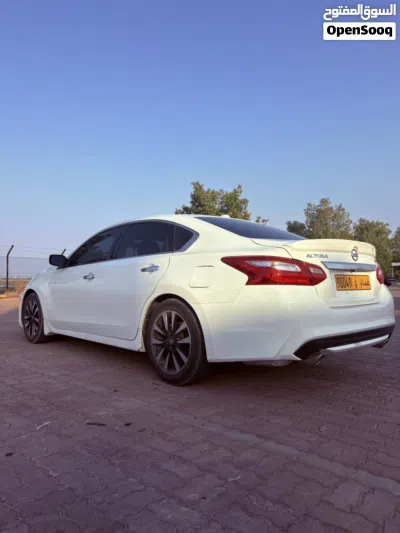 Nissan Altima SV 3