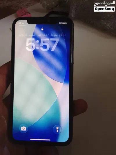 11برو للبيع 256 مغير شاشه اصليه وبتريه 3