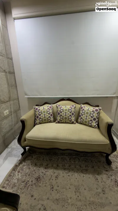 طقم كنب كامل شبه جديد 3