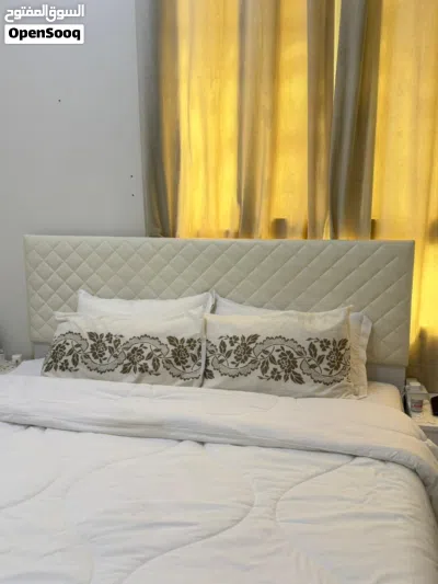 اثاث غرفة كامل باللون الابيض نظيف جدا 2