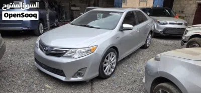 Toyota Camry GLE 3