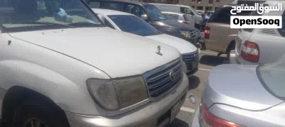 Toyota Land Cruiser GXR 2
