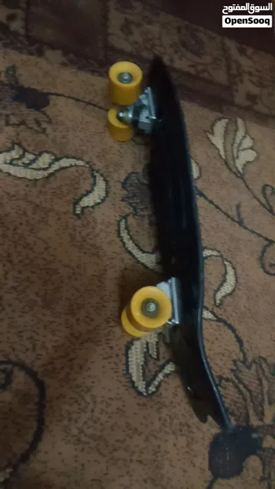 سكيت بورد بحاله ممتازة استعمال شهر فقط 4