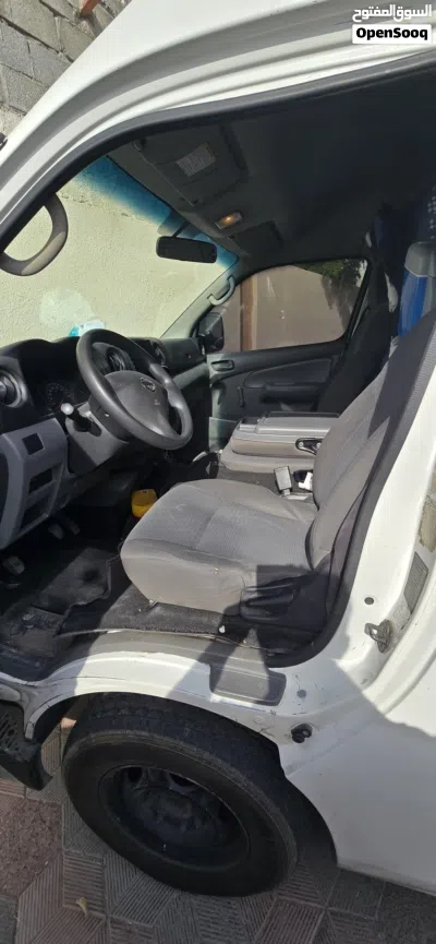 نيسان اورفان 4