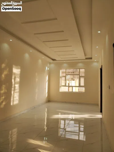 عمارة فاخرة للبيع بسعر مناسب في أرقى أحياء صنعاء بيت بوس المثلث الذهبي أربعة أدوار وبدروم وعمل متتاز 3