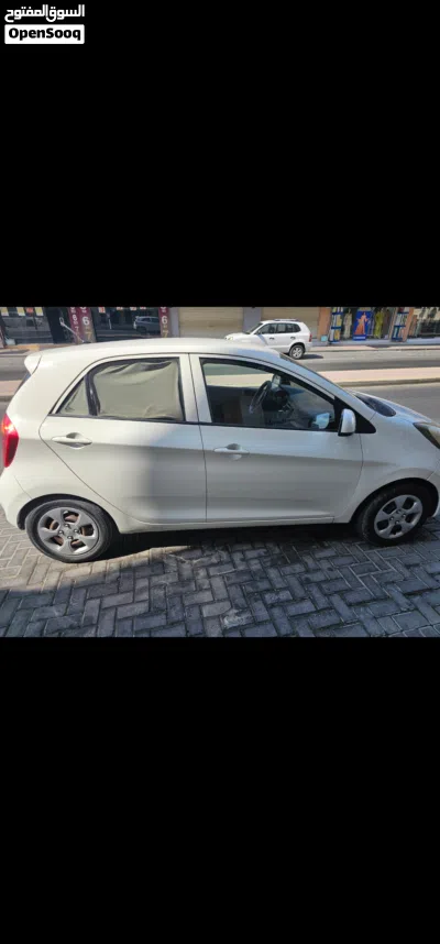 Kia Picanto EX 4