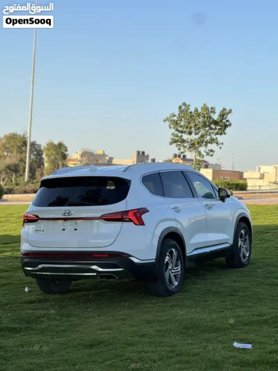 Hyundai Santa Fe Limited 2