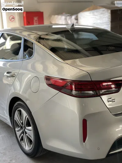 Kia K5 Standard 4