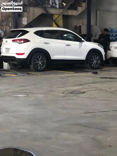 Hyundai Tucson GL 3