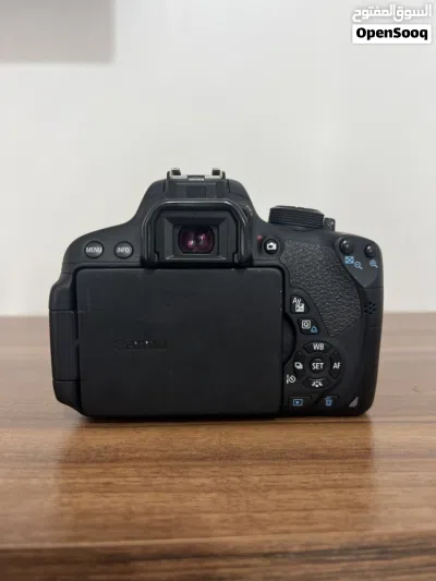 كاميرا Canon EOS 700D للبيع – بحالة ممتازة 2